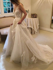 V-neck Ball Gown Wedding Dress with Appliques Lace and Court Train