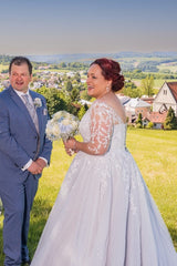 27DRESS V-neck Plus Size Tulle A-line Wedding Dresses with Lace Applique