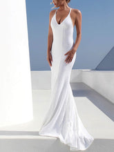 V-neck Sequined Trumpet/Mermaid Wedding Dress with Sweep Train