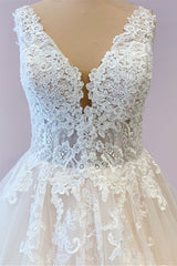 V-Neck Sleeveless Ball Gown Wedding Dress Lace Appliques-27dress