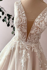 V-Neck Sleeveless Tulle Wedding Dress A-Line-27dress
