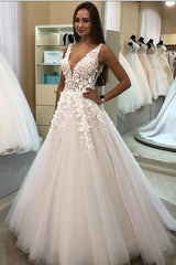 V-Neck Sleeveless Tulle Wedding Dress With Appliques-27dress