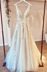 V-Neck Sleeveless Wedding Dress Appliques Lace Tulle Online-27dress