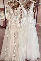 V-Neck Sleeveless Wedding Dress Tulle Long With Appliques-27dress