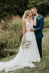 V-Neck Sleeveless Wedding Dress With Lace Appliques Summer Bridal Gown-27dress