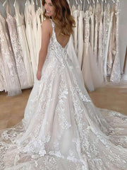 V-neck Tulle Ball Gown Wedding Dresses With Appliques Lace and Sweep Train