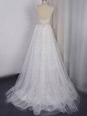 V-neck Tulle Sweep Train Ball Gown Wedding Dress With Appliques Lace