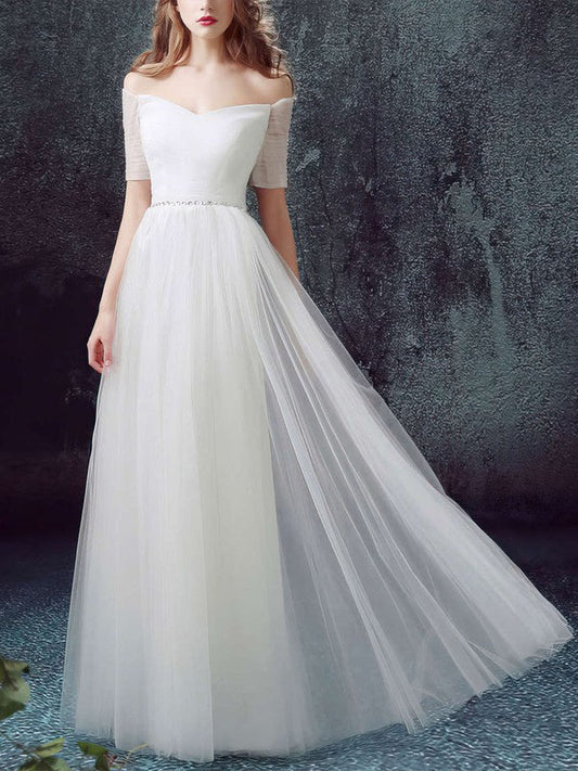 Petite Bride Wedding Dress Guide: Shorter Torsos and Hemlines That Don't Overwhelm