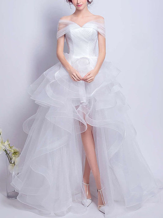 Culturally Inspired Wedding Dresses: Incorporating Traditional Motifs into a Modern Gown