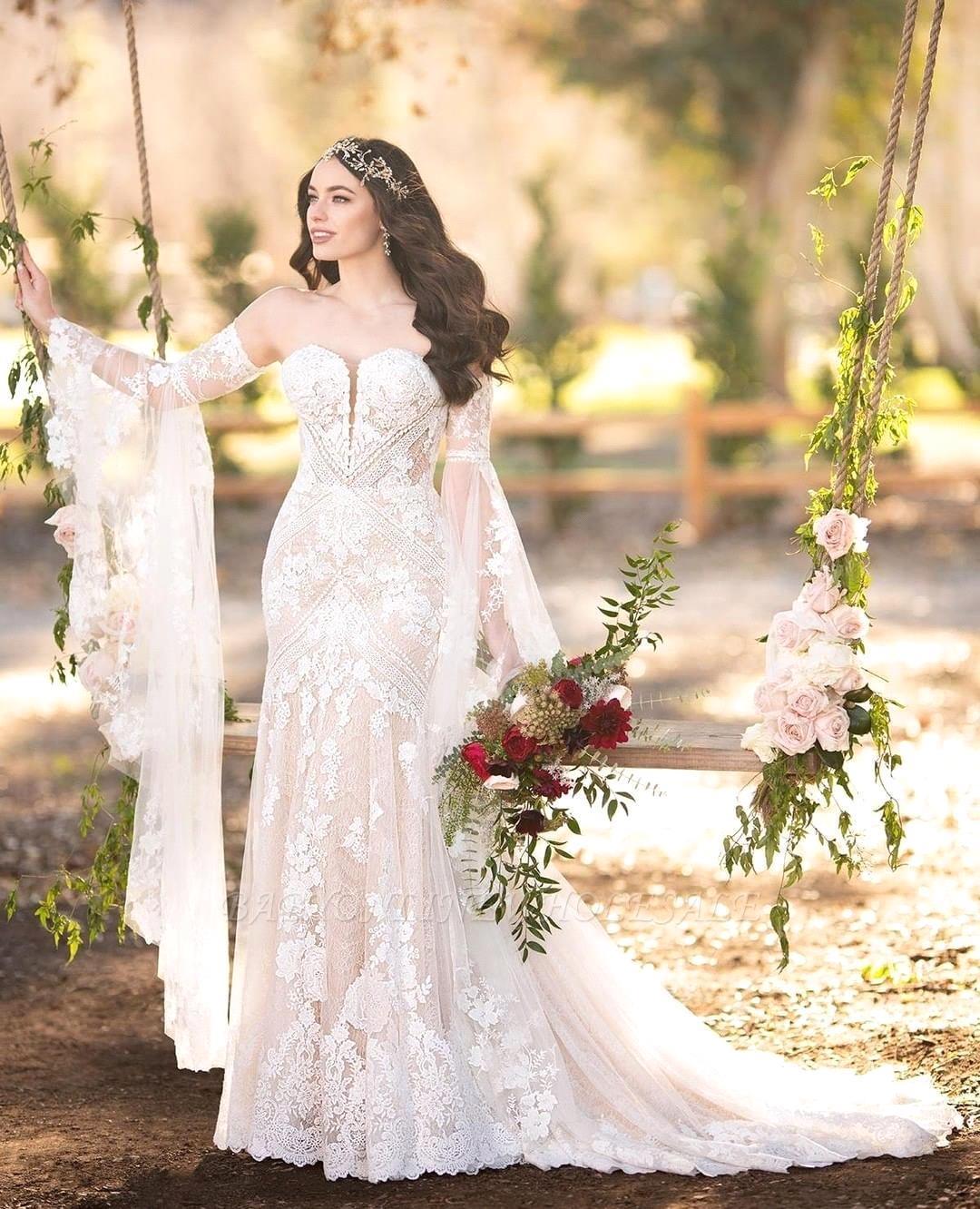 Beautiful Sweetheart Tulle Mermaid Wedding Dress with Appliques Lace