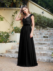 Black V-Neck A-Line Long Bridesmaid Dress with Lace Appliques