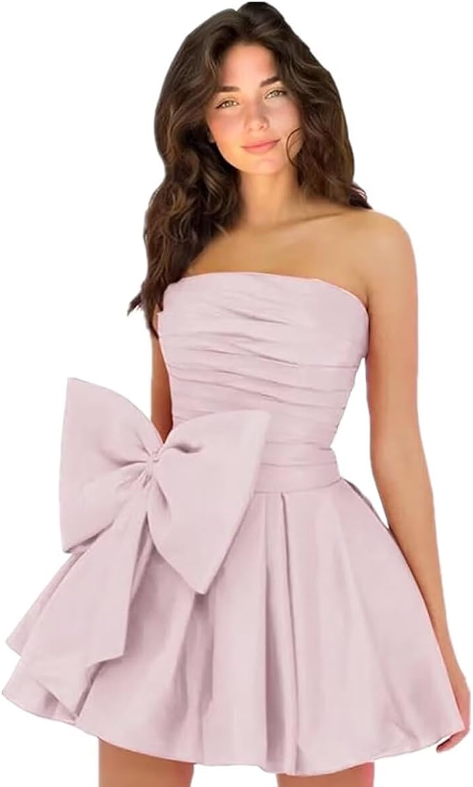 Chic Short A-line Sleeveless Strapless Ruched Lace Up Homecoming Dresses with Bow