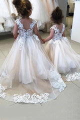 Champagne Scoop Neck Tulle Ball Gown Flower Girl Dress with Sweep Train Group