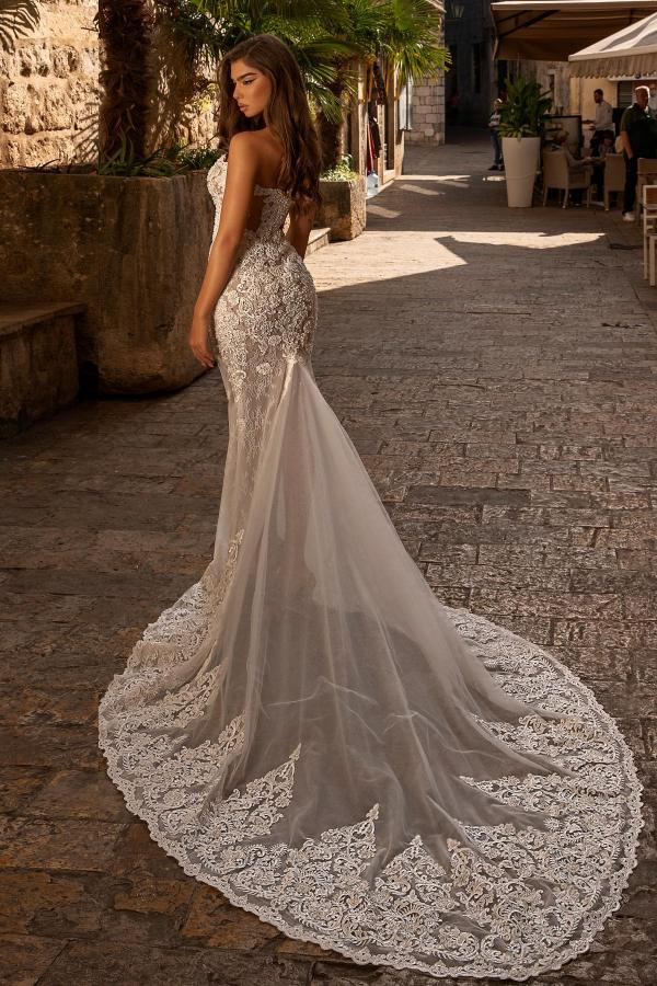Sexy Mermaid Sweetheart Lace Tulle Open Back Long Wedding Dresses