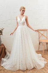 Ivory Deep V-Neck A-Line Sweep Train Wedding Dress with Lace Appliques