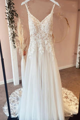Ivory V-Neck Tulle A-Line Chapel Train Wedding Dress with Lace Appliques