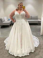 Ivory V-Neck Tulle A-Line Wedding Dress with Lace Appliques