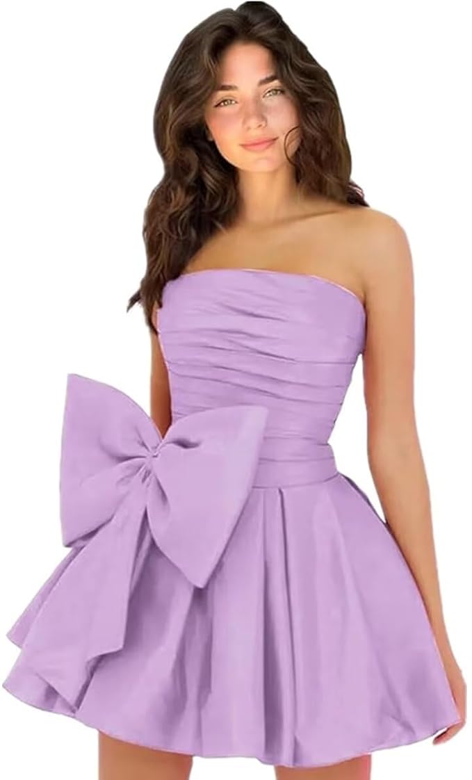Chic Short A-line Sleeveless Strapless Ruched Lace Up Homecoming Dresses with Bow