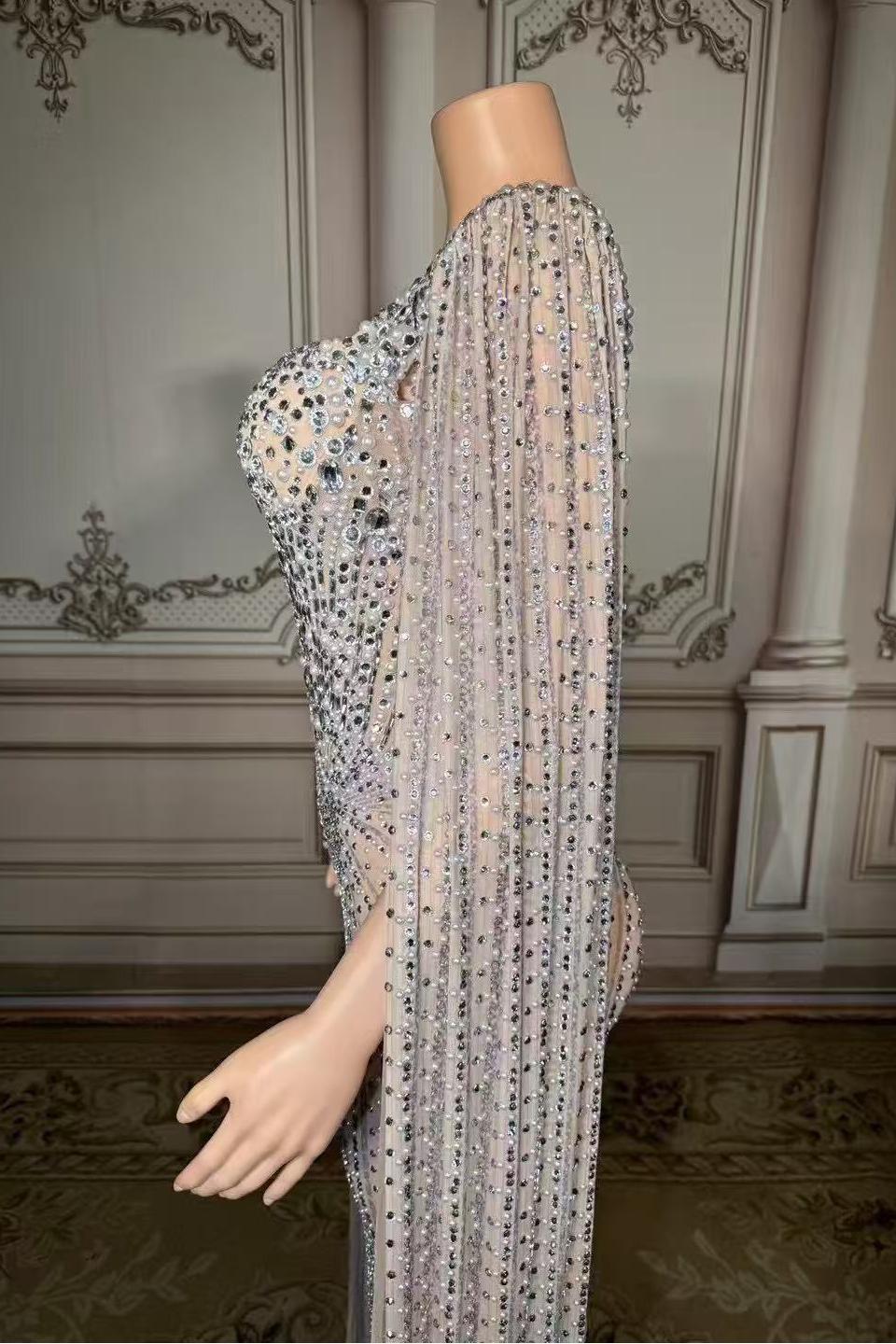 Silver Sweetheart Sheath Long Prom Dress with Rhinestones Close-Up