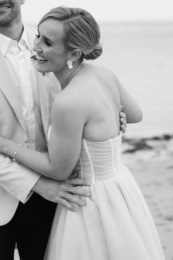 A-Line Sleeveless Strapless Cathedral Train Tulle Wedding Dresses 27dress A-Line Sleeveless Strapless Cathedral Train Tulle Wedding Dresses 27dress