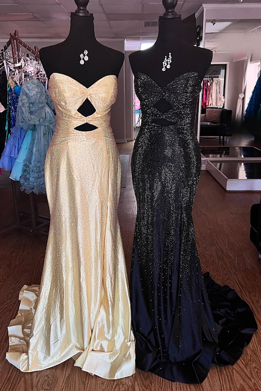 Sparkly Navy Sweetheart Mermaid Cut Out Long Prom Dress with Beading