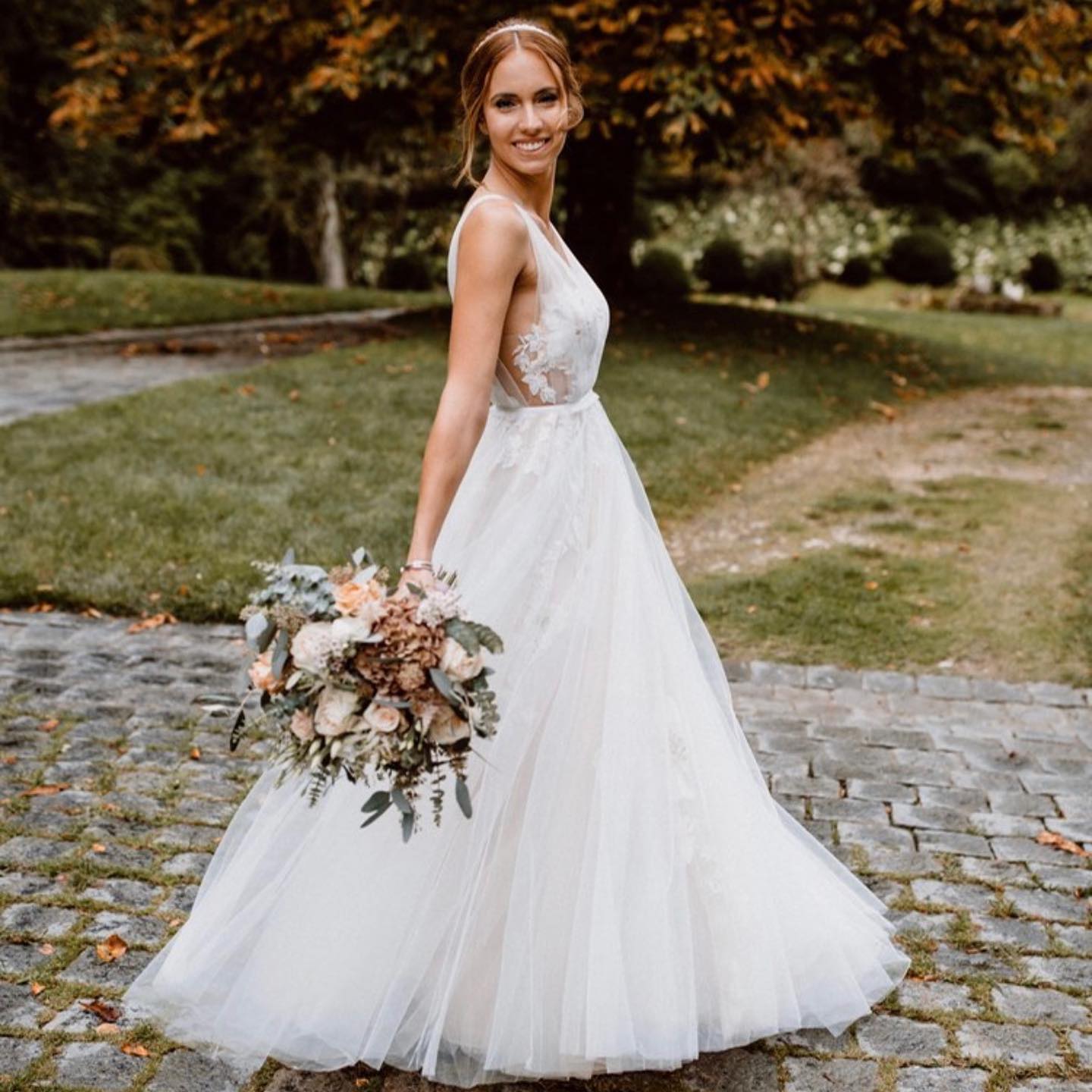 White V-Neck Tulle A-Line Wedding Dress with Lace Appliques Side View