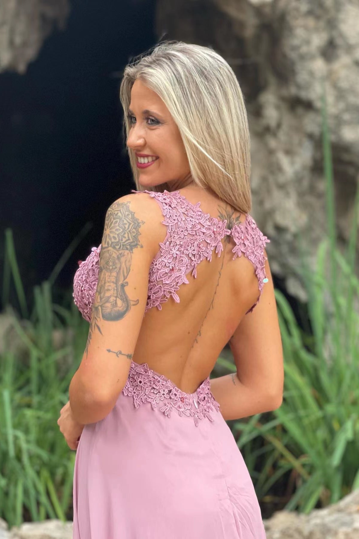 Beautiful Red V Neck Backless Long Prom Dress Applique With Split