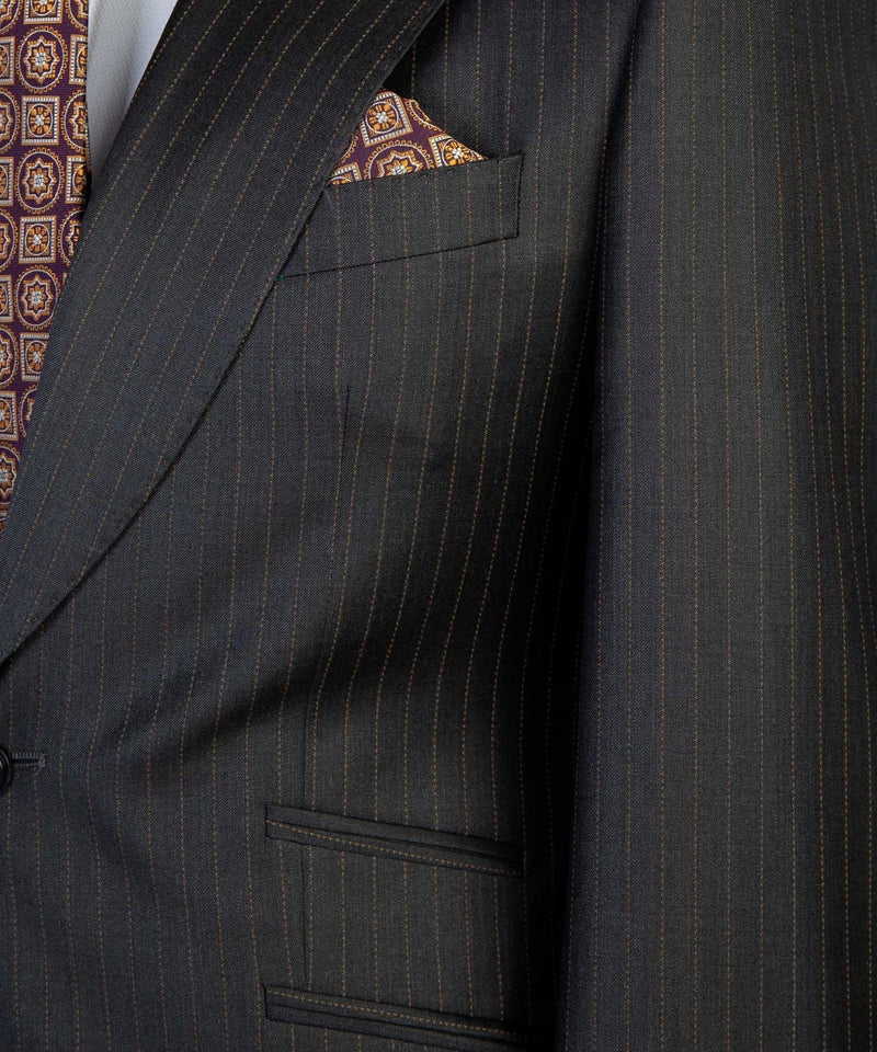 Black Stripe Peaked Lapel Three Pieces Business Men Suits