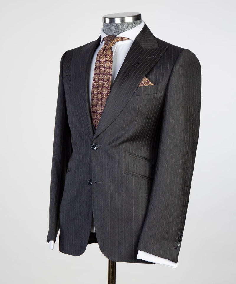 Black Stripe Peaked Lapel Three Pieces Business Men Suits