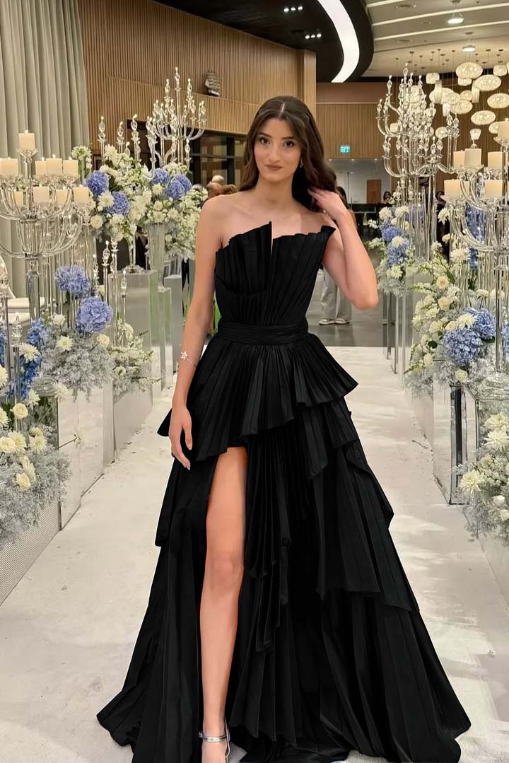 Charming Strapless Sleeveless Long Split Prom Dress With Pleated