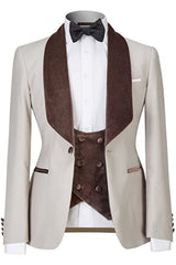 Chic Beige Shawl Lapel Three Pieces Men Suits For Wedding