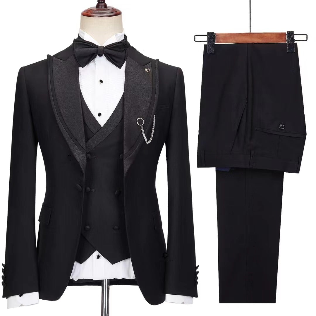 Chic Peaked Lapel Three Pieces Black Wedding Suits