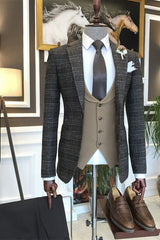 Chic Coffee Plaid Three Pieces Peaked Lapel Business Men Suits