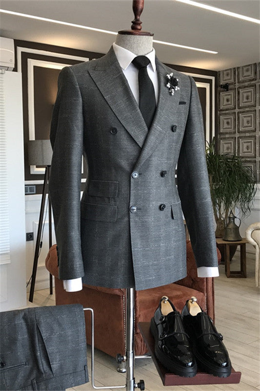 Chic Deep Gray Peaked Lapel Double Breasted Plaid Men Suits For Business