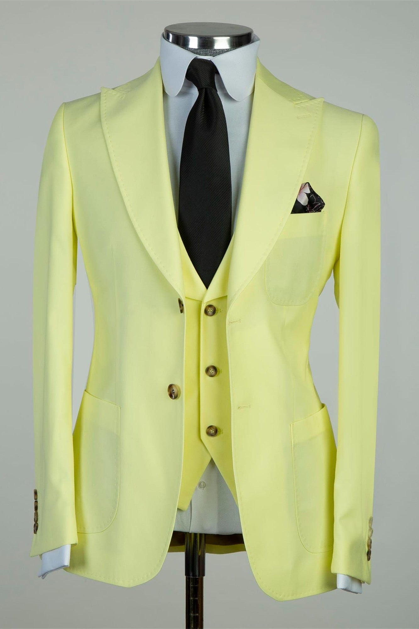 Chic Light Peaked Lapel Three Pieces Men Yellow Business Suits