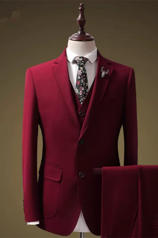 Chic Three Pieces Notched Lapel Red Prom Suits For Men