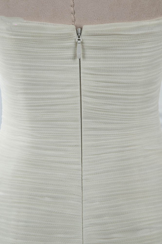 Chic Strapless Sweetheart Ivory Wedding Dresses Ruffles Tulle Sleeveless Bridal Gowns with Feather-27dress