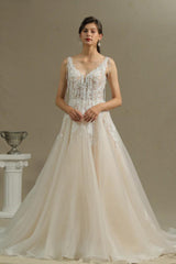 Chic V-neck Lace Wedding Dress Sleeveless Applique with Tassel Online-27dress