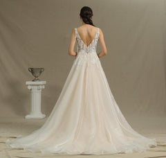 Chic V-neck Lace Wedding Dress Sleeveless Online-27dress