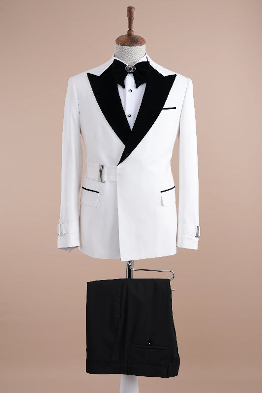 Chic Peaked Lapel Slim Fit Two Pieces White Prom Suits
