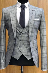 Classic Peaked Lapel Three Pieces Plaid Gray Prom Suits