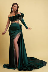 Dark Green Long Sleeves Prom Dress With Tassel High Slit Trail