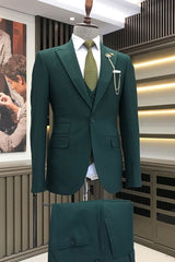 Dark Peaked Lapel Three Pieces Chic Green Prom Suits