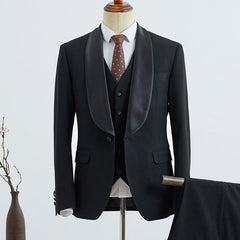 Elegant 3 Pieces Slim Fit Custom Wedding Suit For Grooms