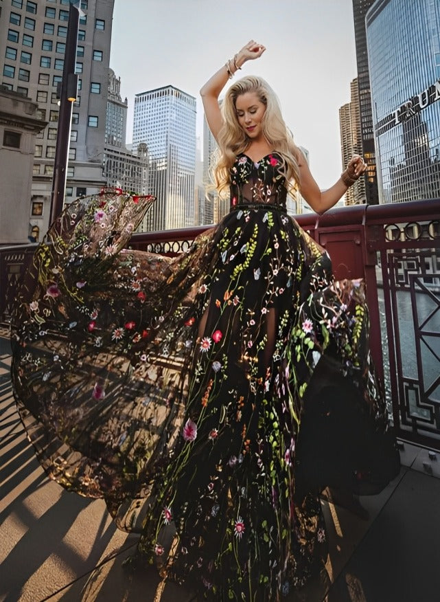 Elegant A-Line Sweetheart Spaghetti Straps Long Lace Prom Dress