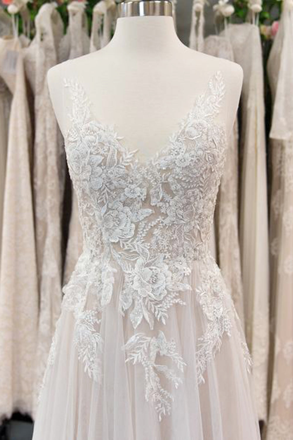 Elegant Appliques A-line V-neck Wedding Dress Straps Sleeveless Tulle Bridal Gowns On Sale-27dress