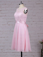 Elegant Lace Chiffon Scoop Neck A-line Knee-length Bridesmaid Dresses with Sashes/Ribbons