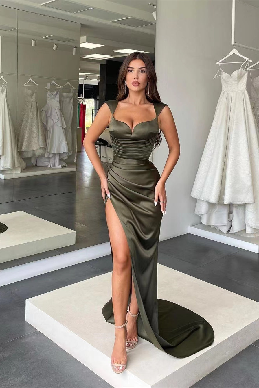 Elegant Sweetheart Sleeveless Mermaid Prom Dress Pleated With Split
