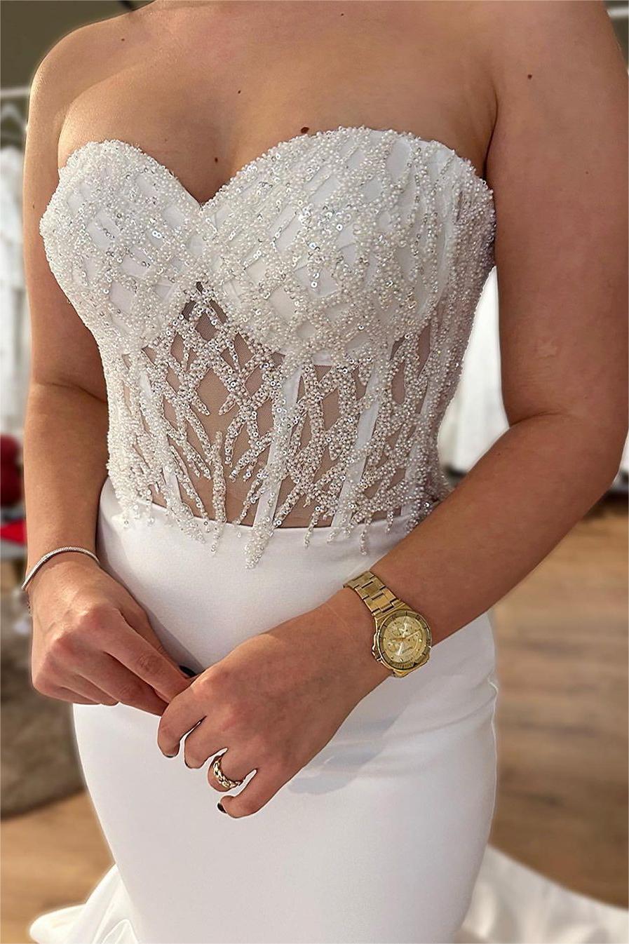 Elegant White Strapless Sleeveless Mermaid Long Prom Dress With Beading