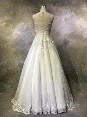 Floor-length Wedding Gown with Appliques Lace and Illusion Tulle